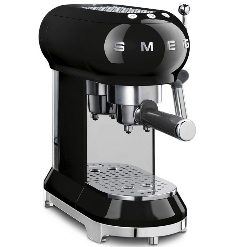 cafetera negra SMEG Espresso diseño calidad café