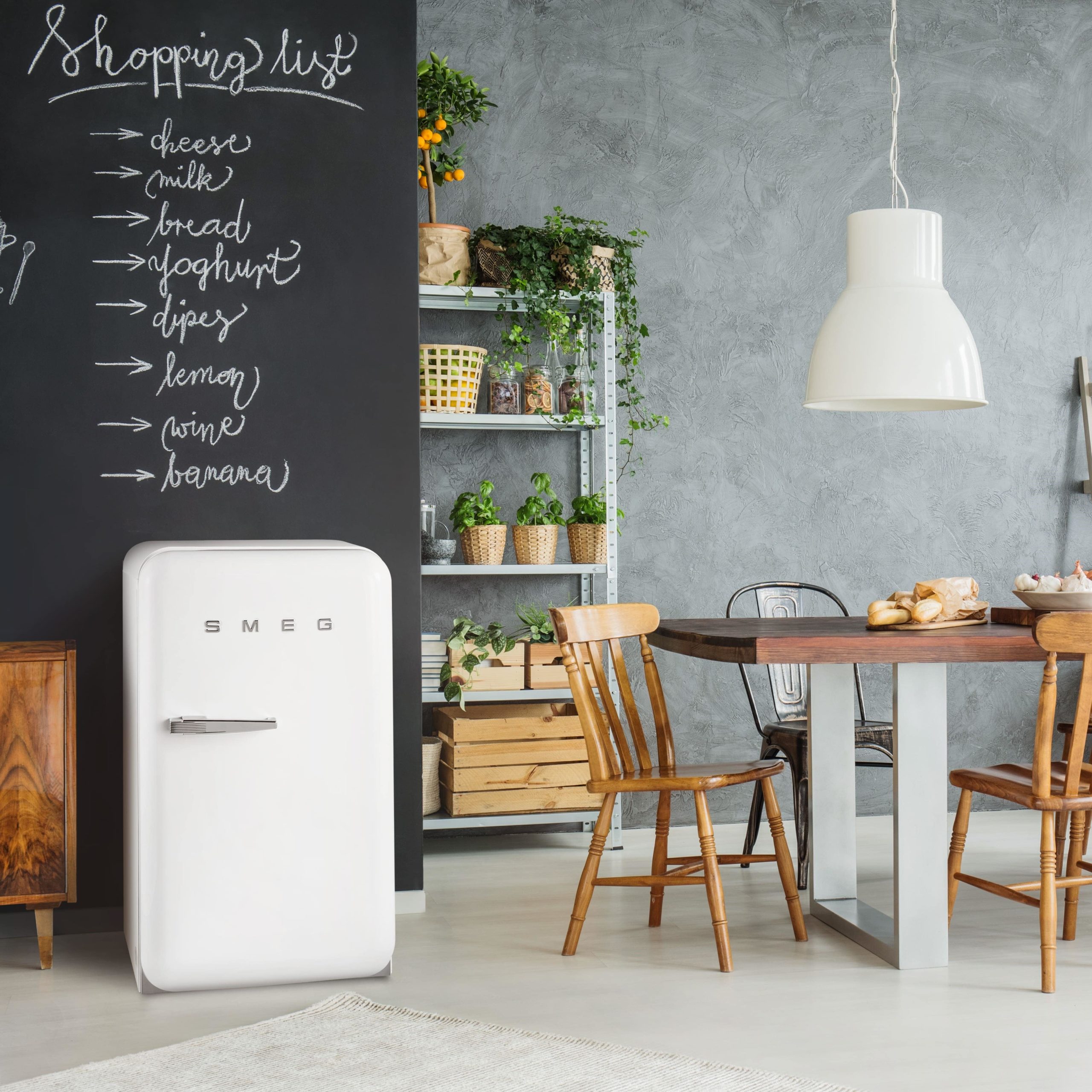 frigorífico vintage nevera pequeño mini oficina alternativa decoración minibar estilo años 50 SMEG