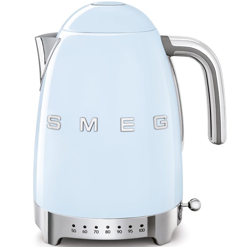 hervidor azul cielo SMEG de temperatura regulable diseño y calidad para tu té o infusión